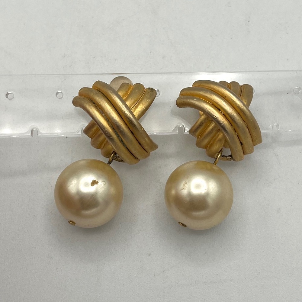 Vintage Norma Jean Gold Tone Ribbed Knot Faux Pearl Drop Clip On Earrings